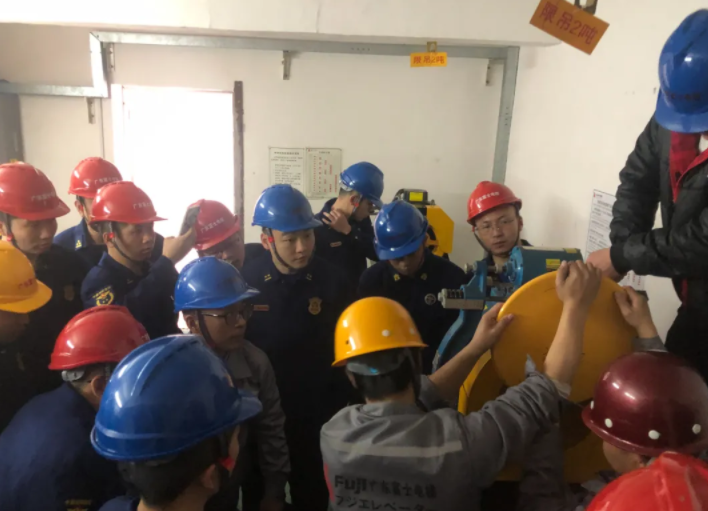 防风险 助救援 | AG集团官网(中国)官方网站
助力2024年湖南省消防救援队伍基层指挥员培训(郴州承训点) 防风险 助救援 | AG集团官网(中国)官方网站
助力2024年湖南省消防救援队伍基层指挥员培训(郴州承训点)
